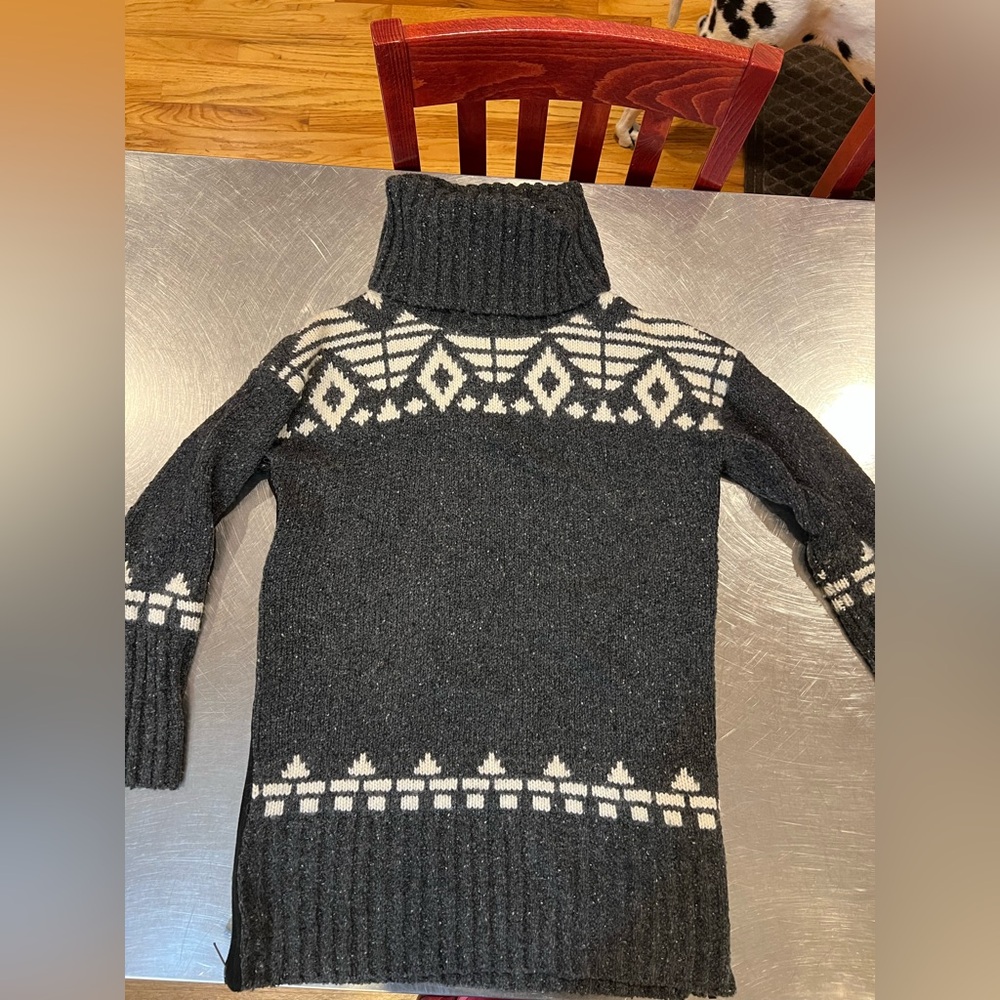 Banana Republic Heritage Tunic Turtleneck Sweater . Small